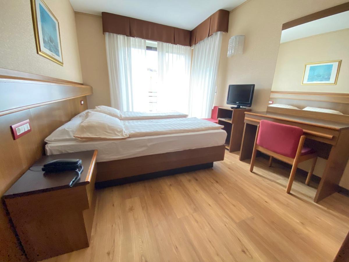 Sunlake Hotel Рива-дель-Гарда Екстер'єр фото