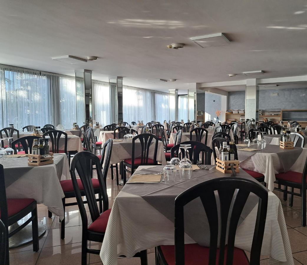 Sunlake Hotel Рива-дель-Гарда Екстер'єр фото