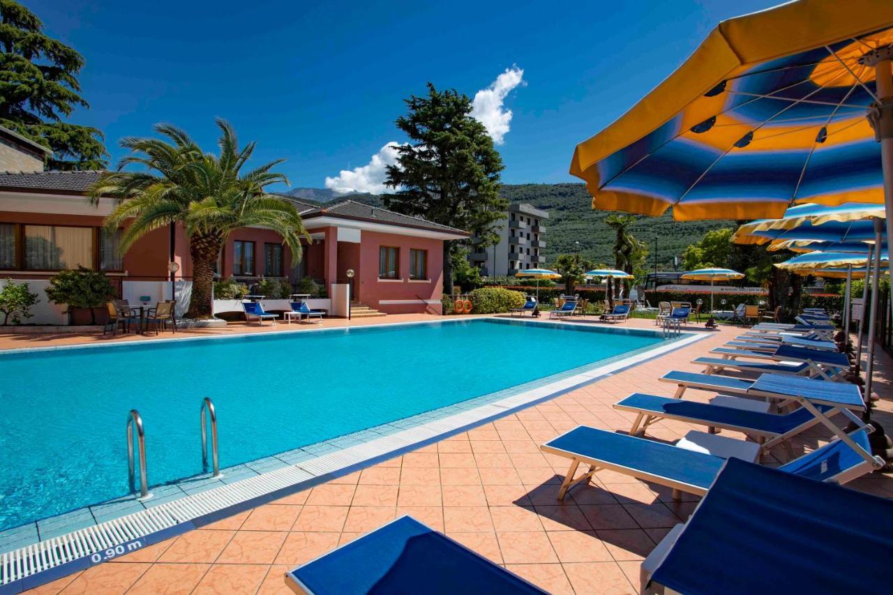 Sunlake Hotel Рива-дель-Гарда Екстер'єр фото
